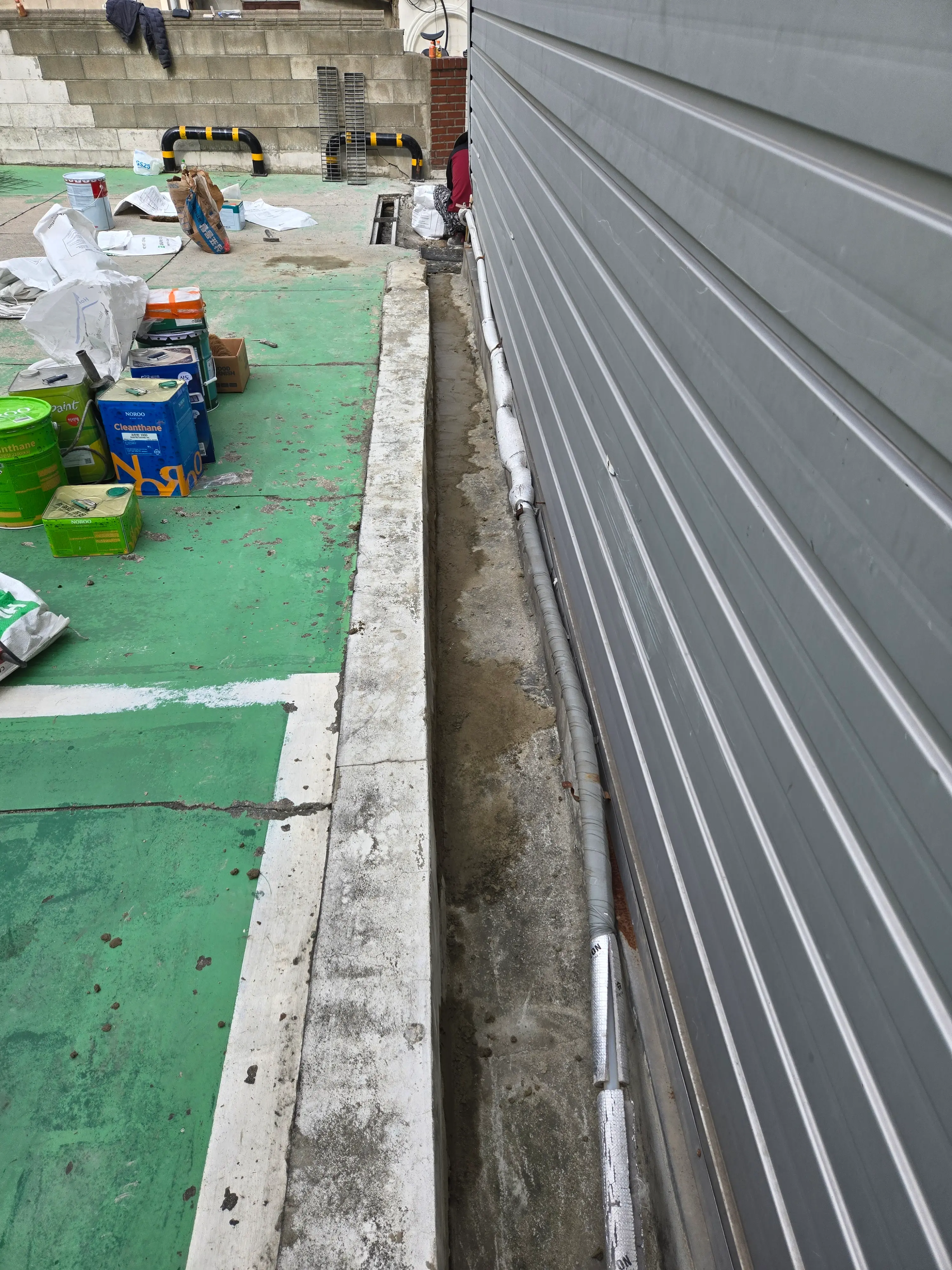 주차장 에폭시 시공 작업 사진 2