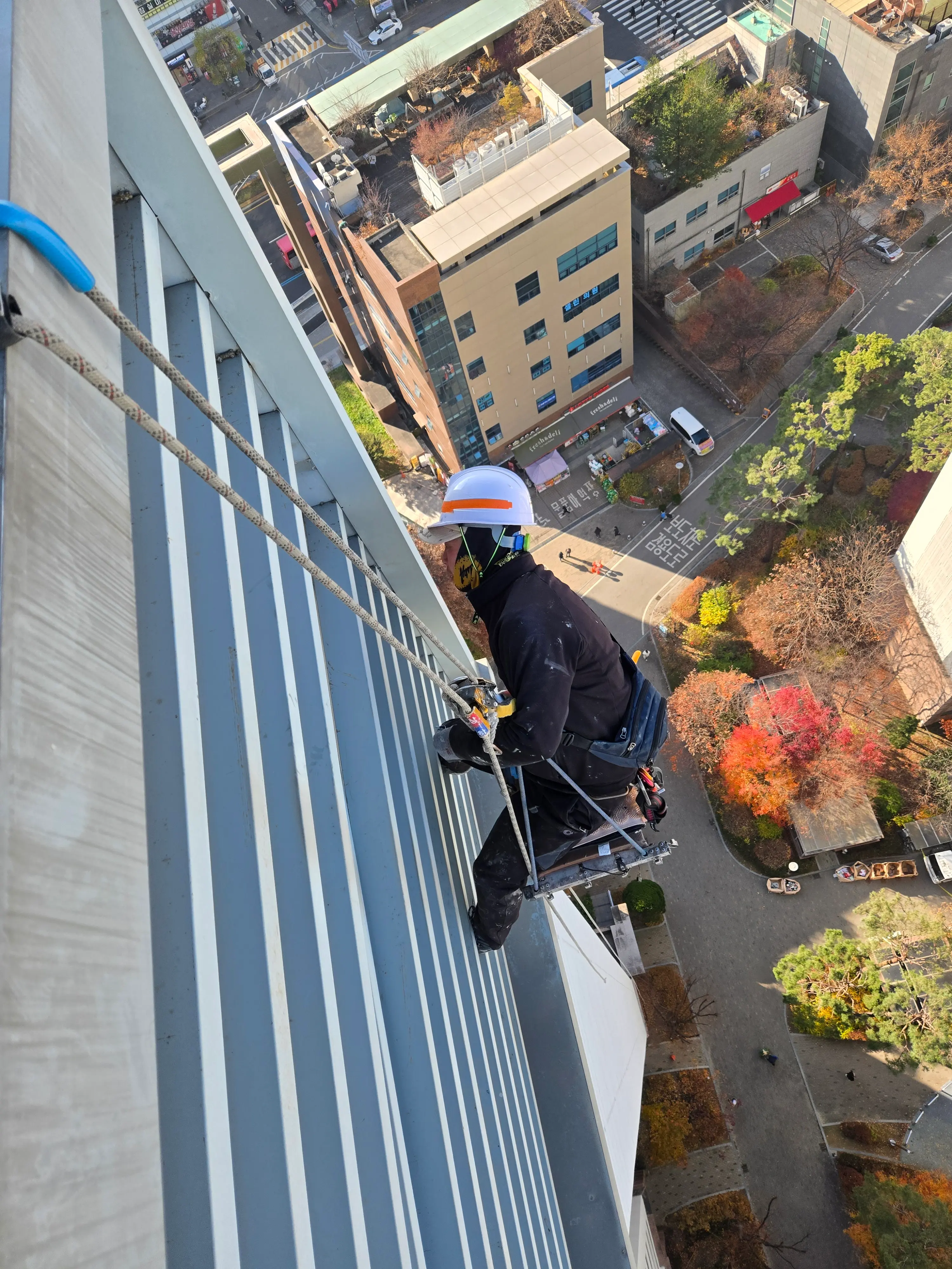 외벽 발수제 시공 작업 사진 6