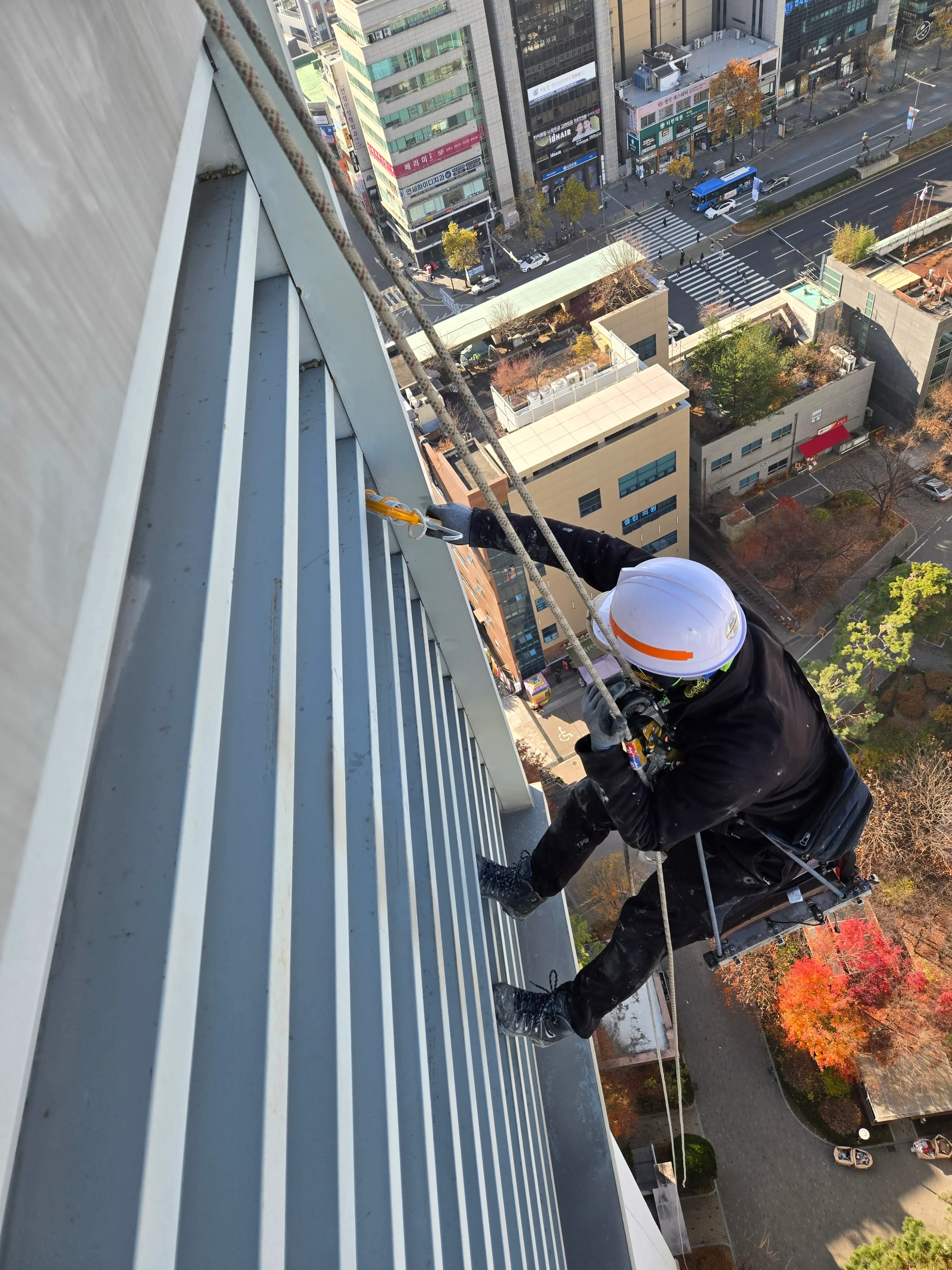 외벽 발수제 시공 작업 사진 9