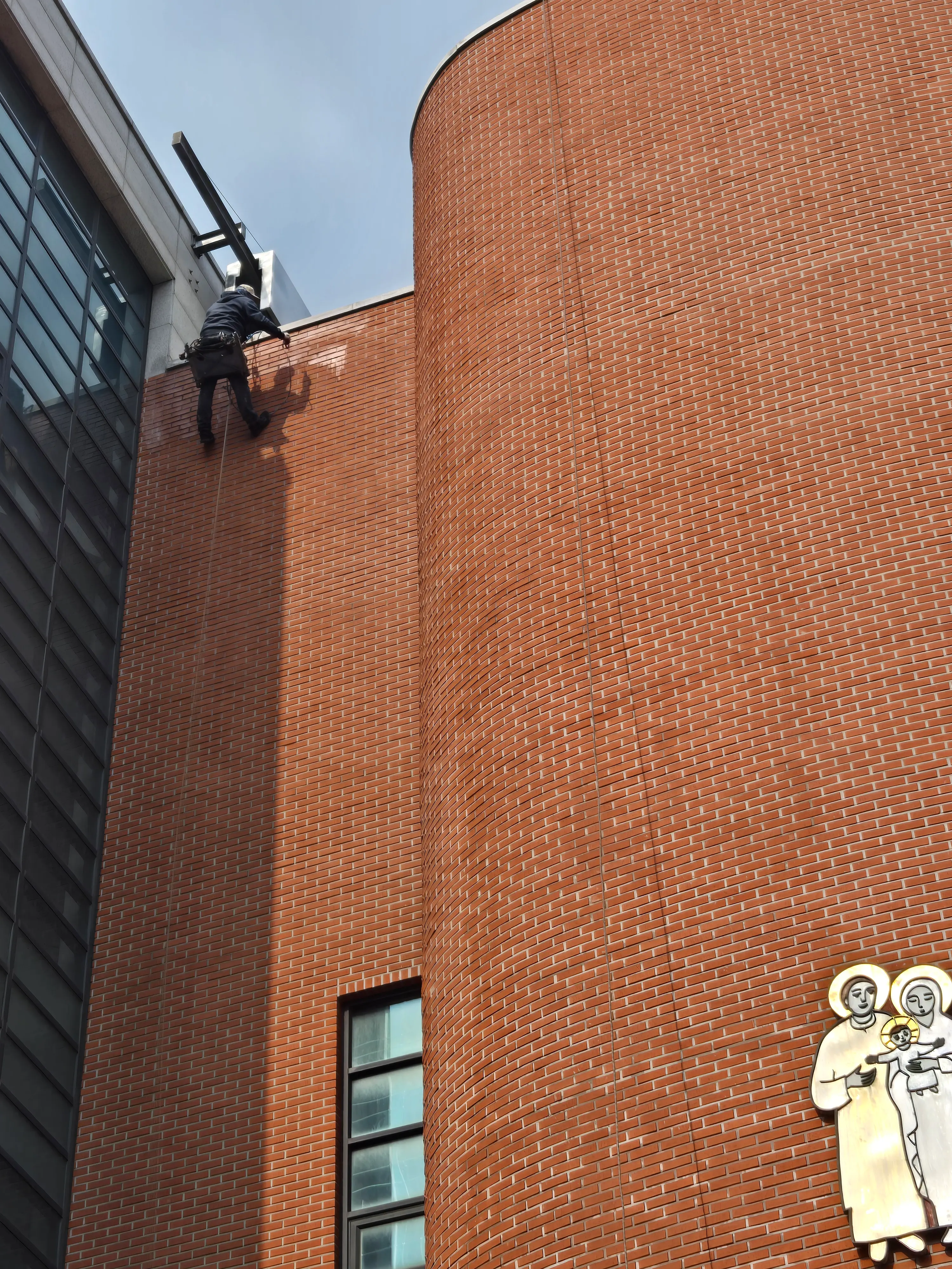 외벽 발수 코팅 (로프작업) 시공 작업 사진 1