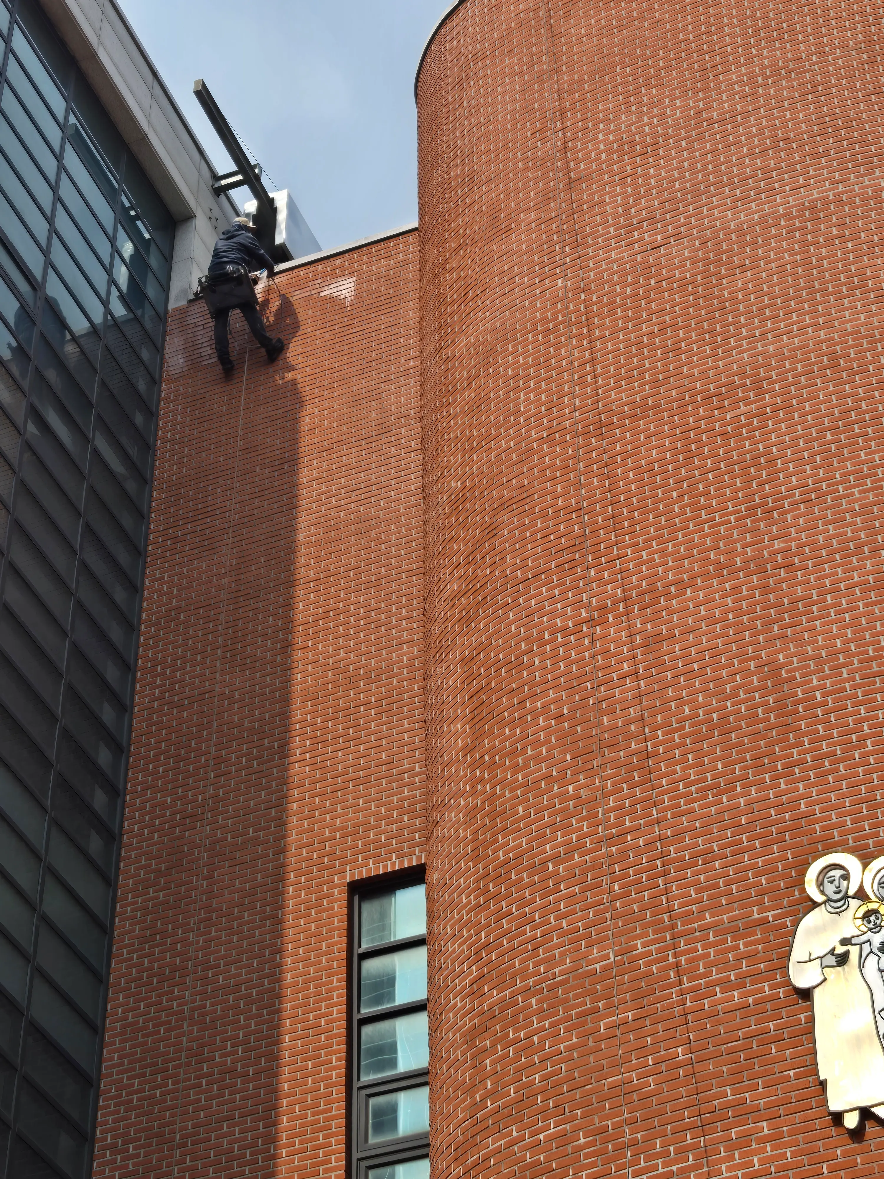 외벽 발수 코팅 (로프작업) 시공 작업 사진 3