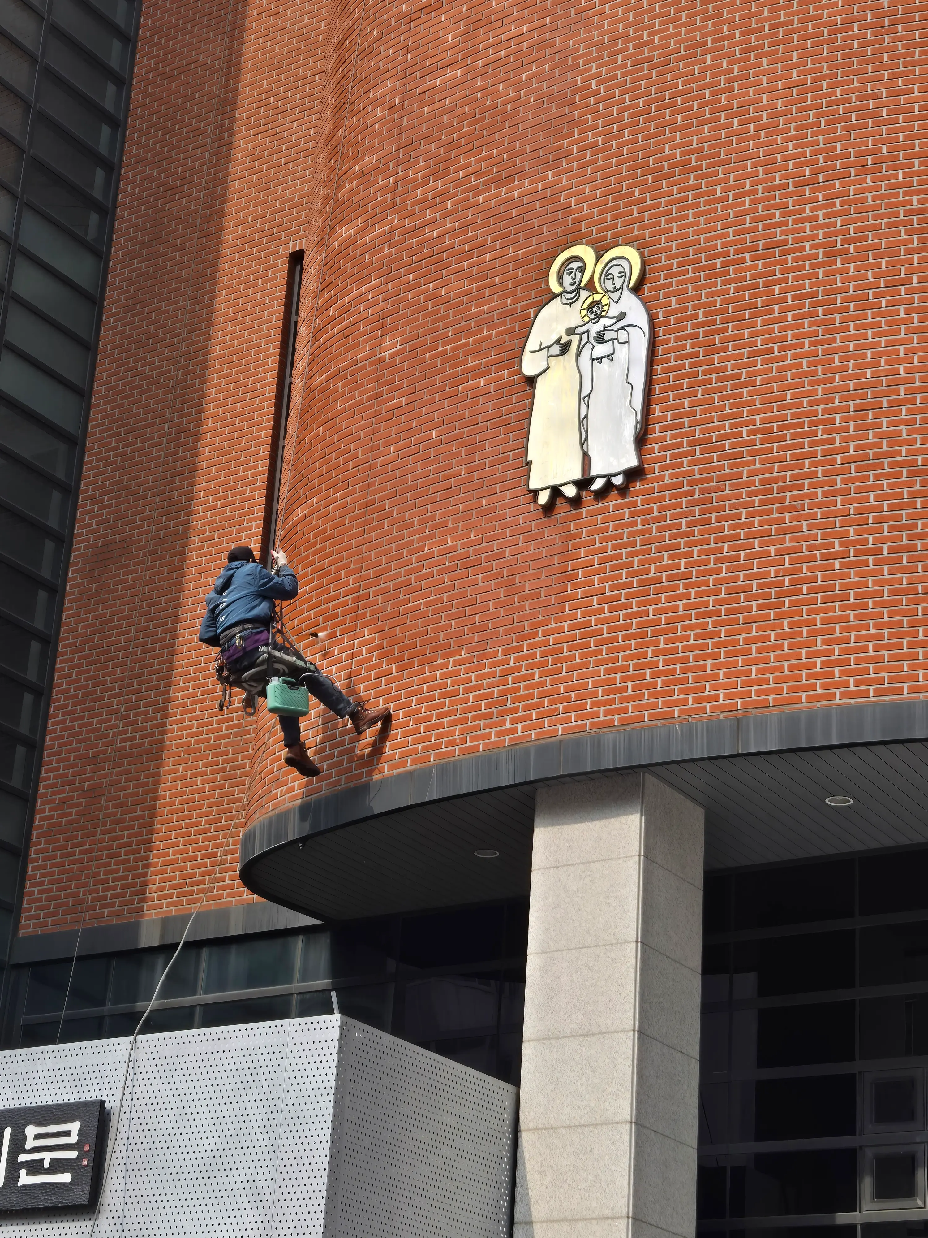 외벽 발수 코팅 (로프작업) 시공 작업 사진 7